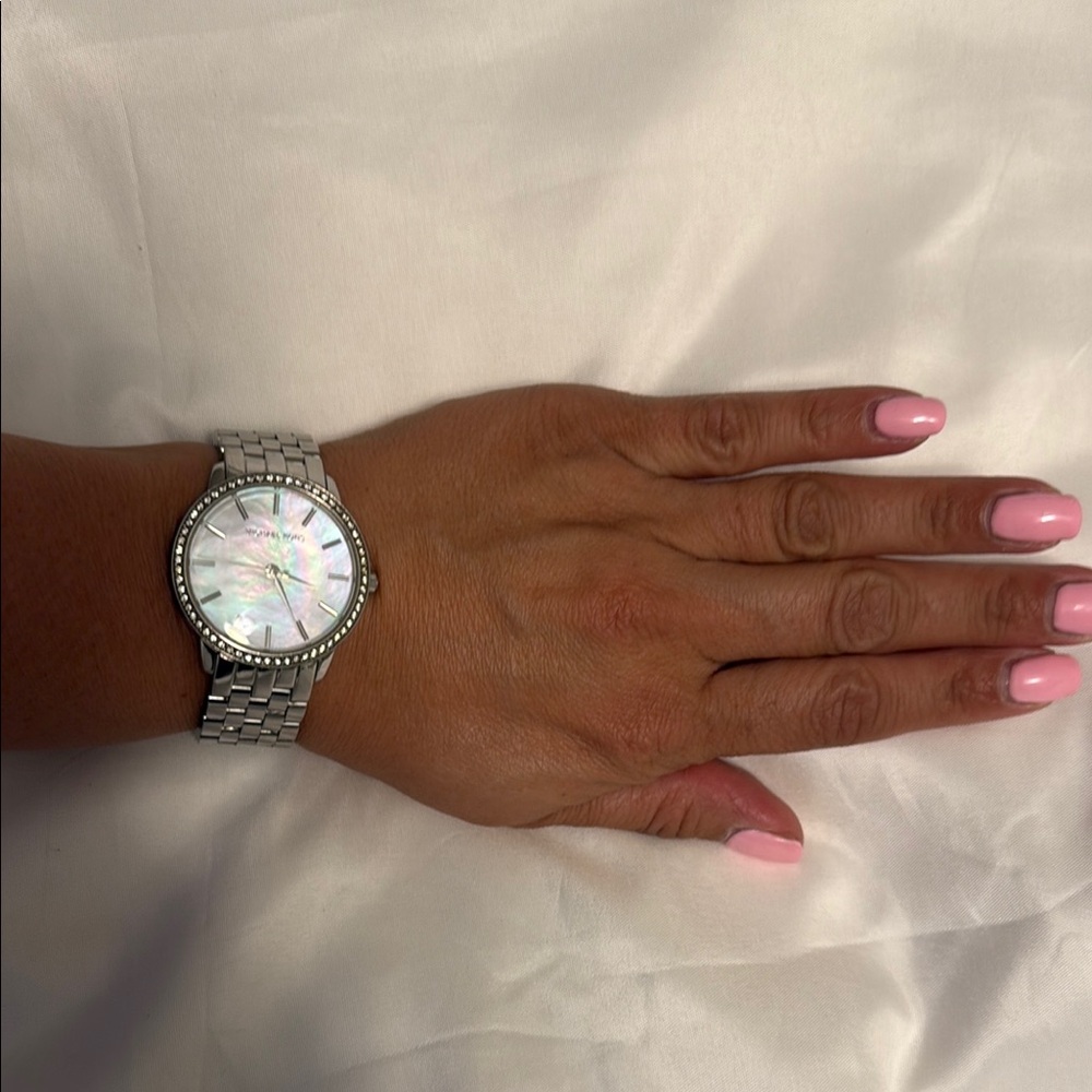 Michael Kors Silver Women's Watch - Picture 5 of 5
